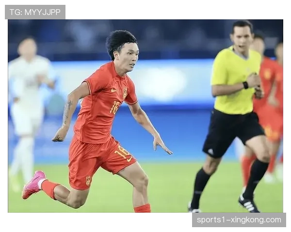 上海海港王振澳未随队出征 后防线面临进一步的轮换压力